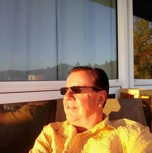 Meet your Posher, Brett